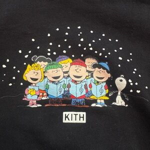 Kith Kids snoopy Charlie Brown Christmas hoodie 3/4
